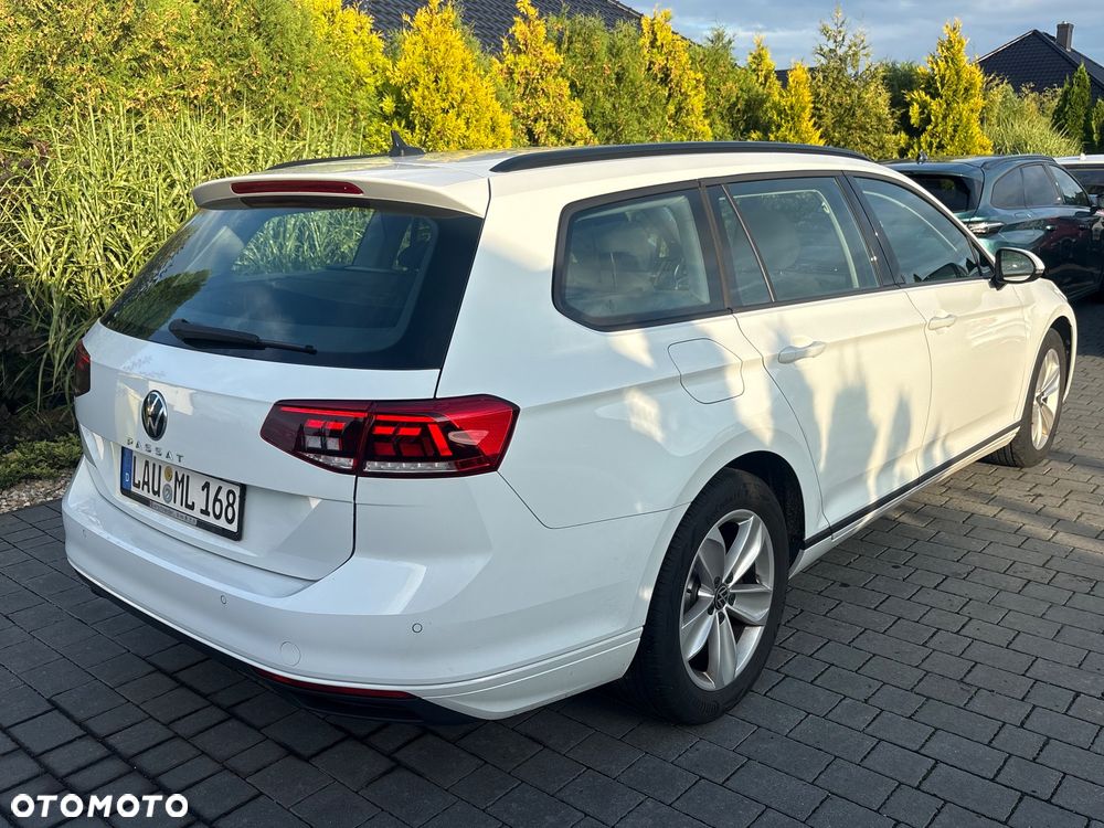 Volkswagen Passat 1.5 TSI OPF DSG Conceptline - 4