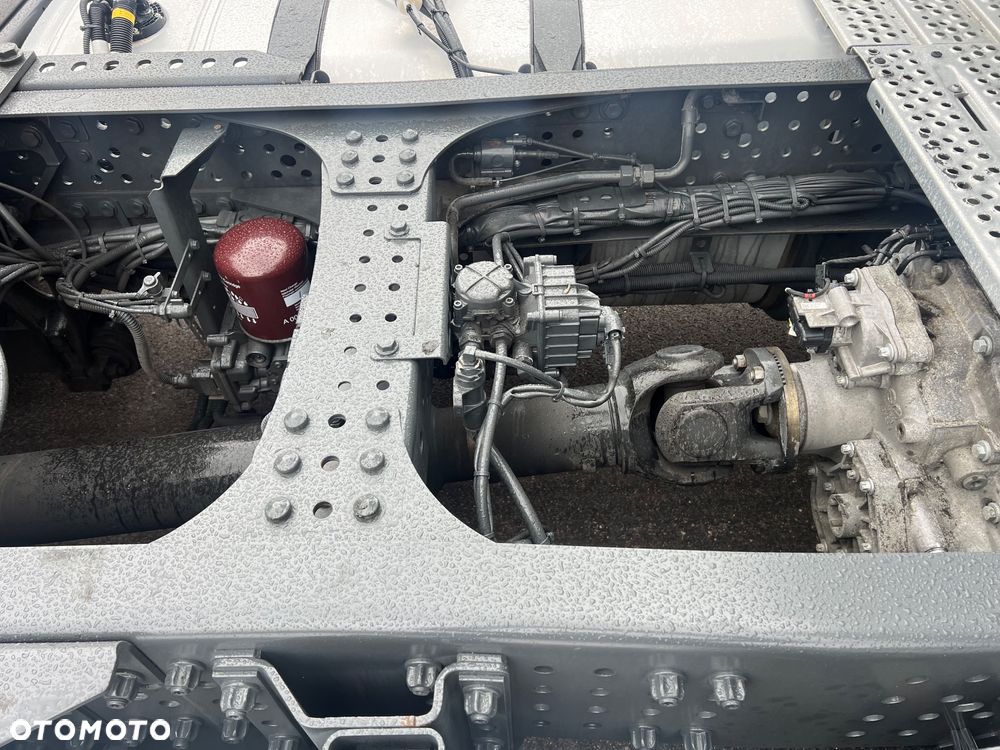 Mercedes-Benz ACTROS L MP5 POLIFTOWY bez retardera prokontraktowy - 19