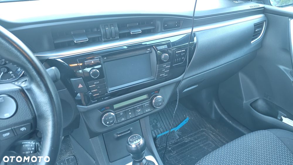 Toyota Corolla 1.6 Premium - 3