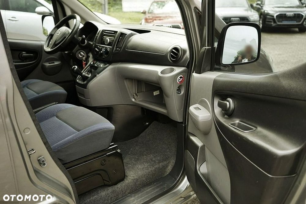 Nissan NV200 - 18