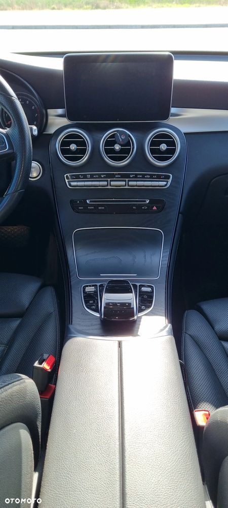 Mercedes-Benz GLC - 13