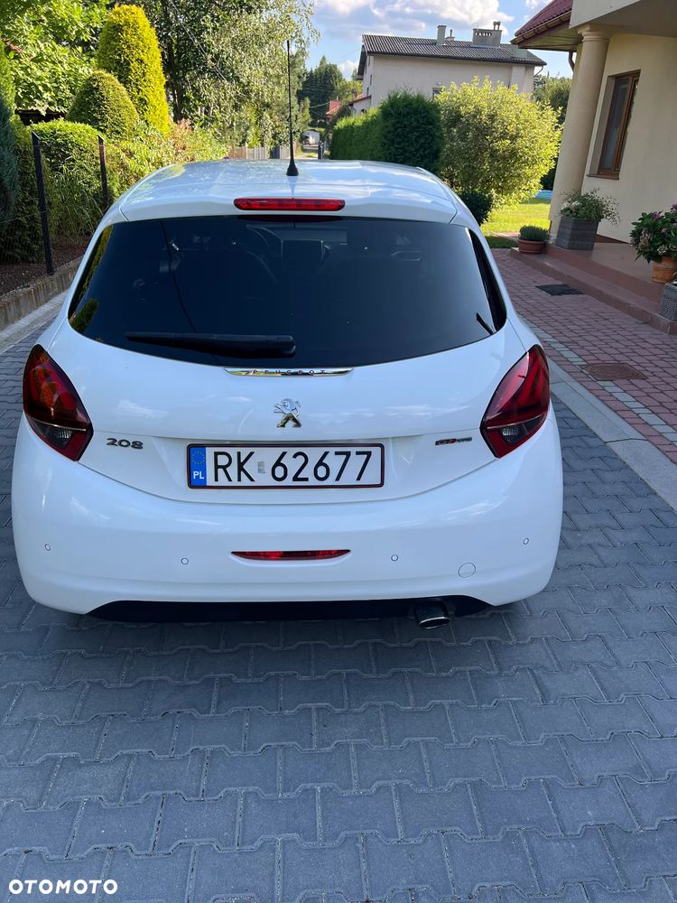 Peugeot 208 - 3
