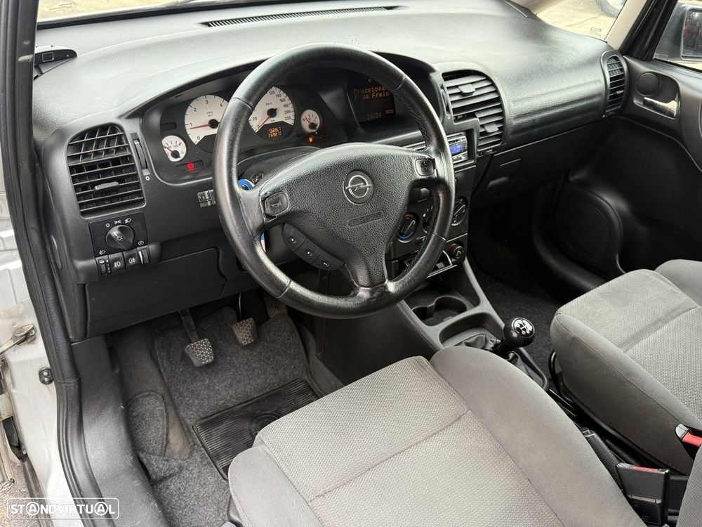 Opel Zafira - 8