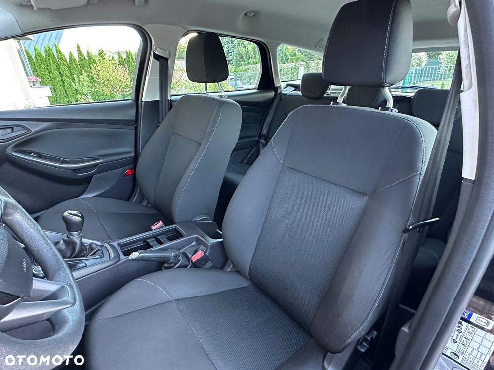 Ford Focus - 28