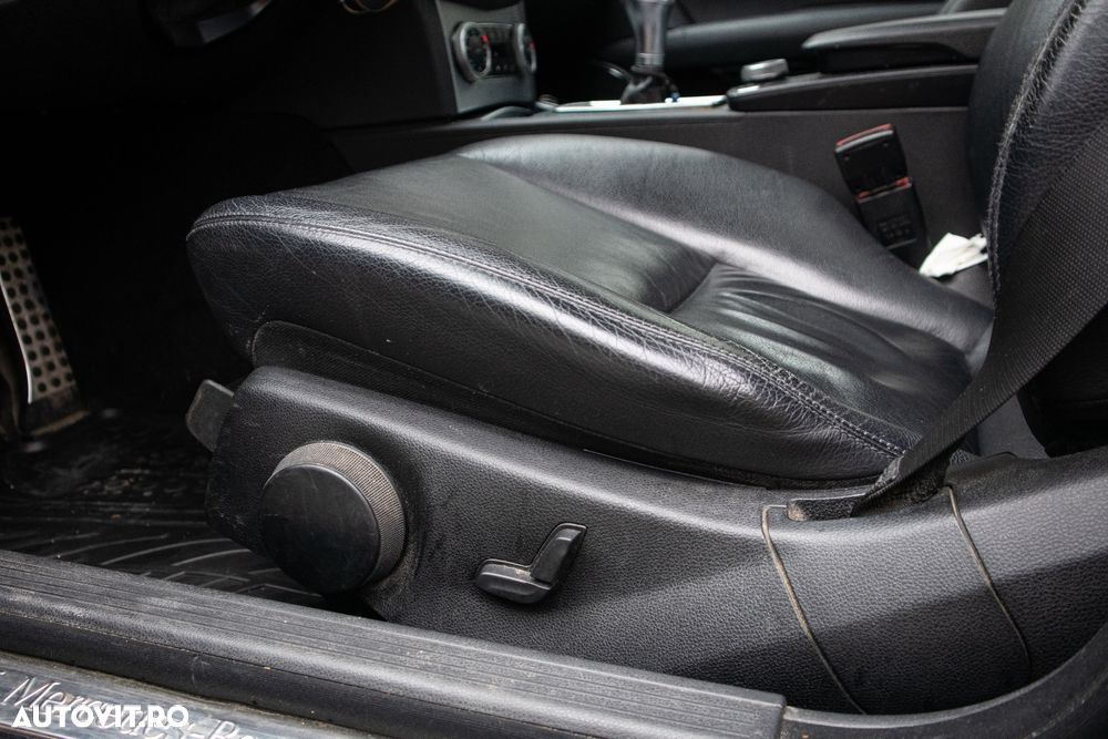 Mercedes-Benz C 220 CDI DPF BlueEFFICIENCY SPORT EDITION - 9