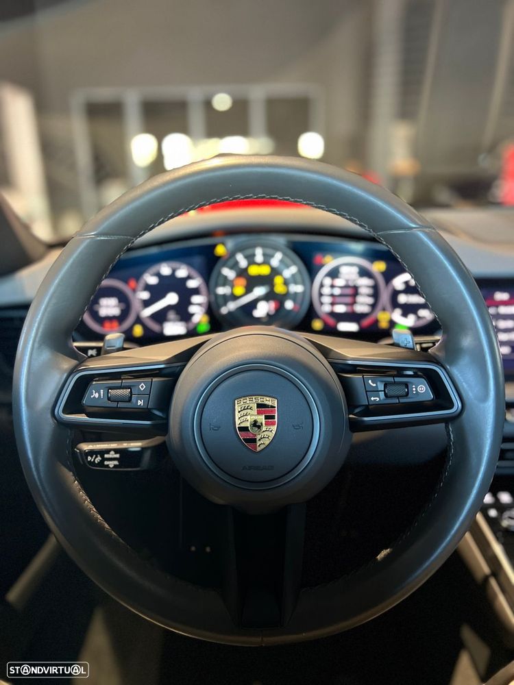 Porsche 911 (992) Carrera PDK - 34