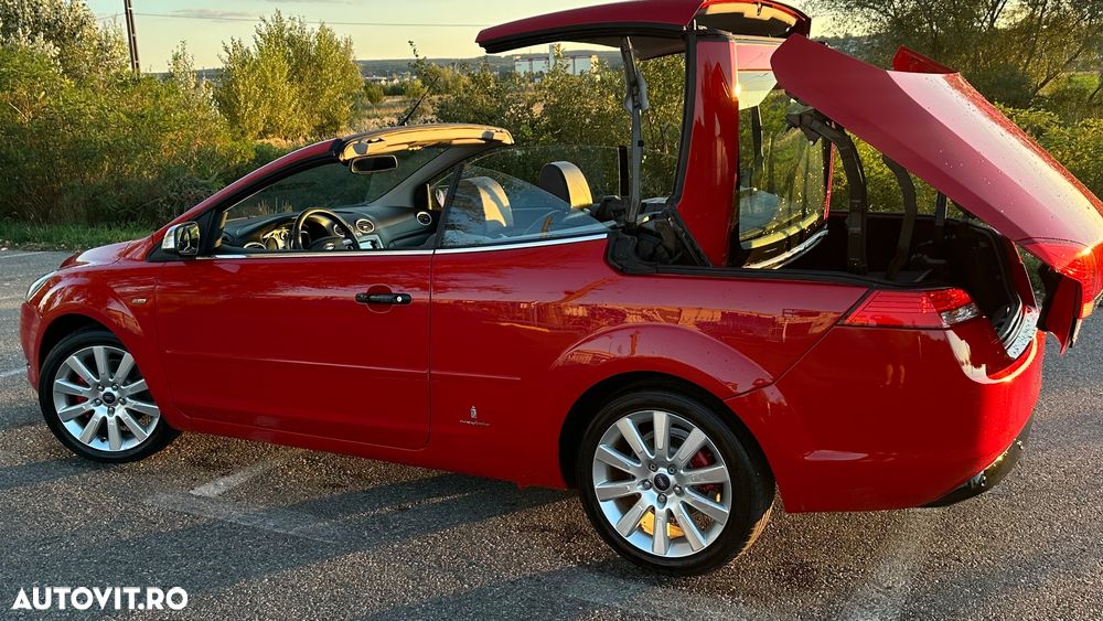 Ford Focus 2.0 16V Titanium - 1