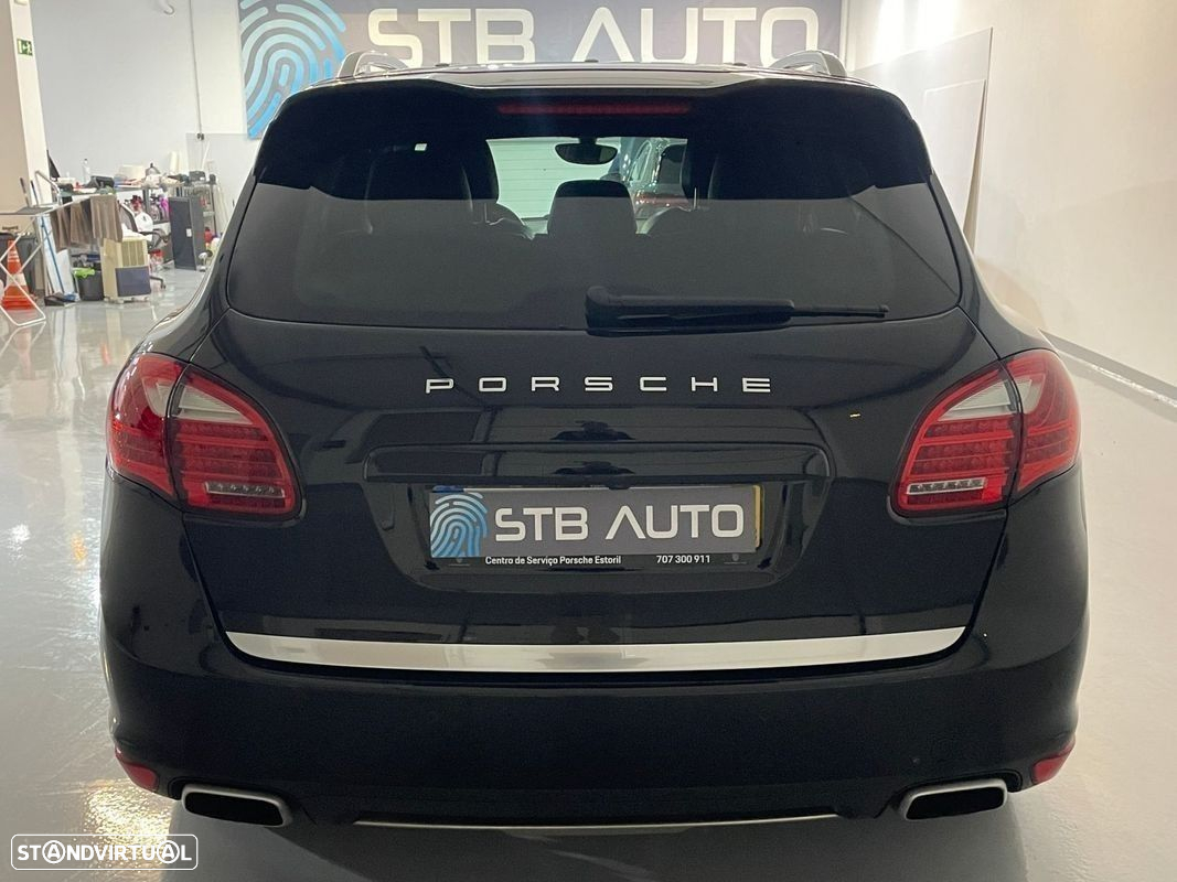 Porsche Cayenne S Hybrid - 17