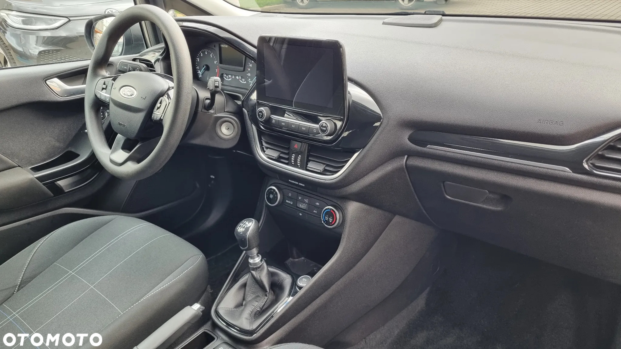 Ford Fiesta - 9