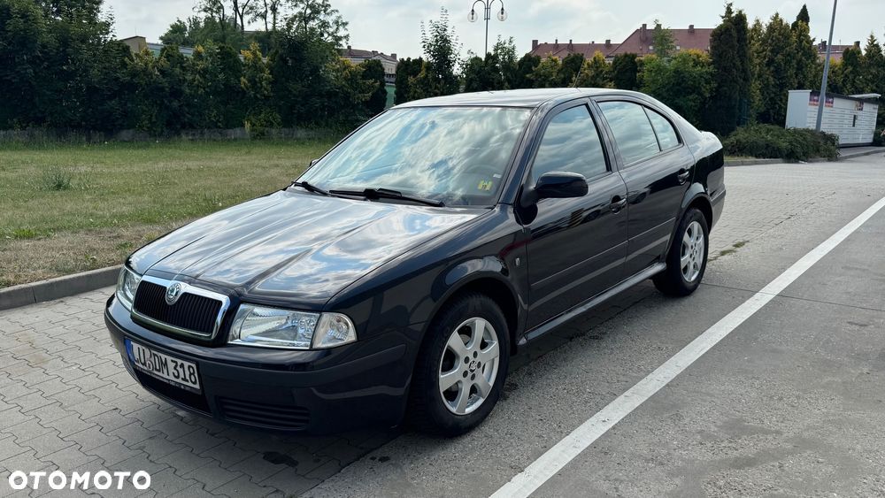 Skoda Octavia 1.6 Tour - 2
