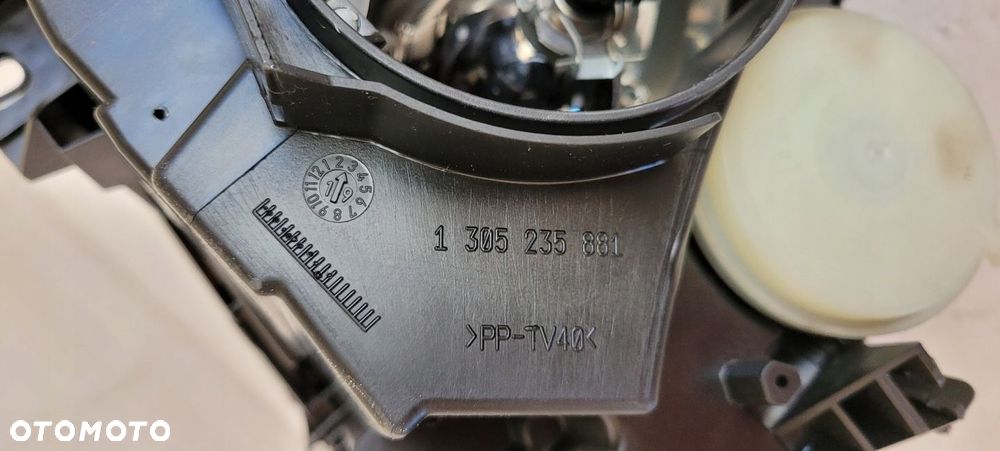 LAMPA LEWA ZWYKŁA PRZÓD MERCEDES B-KLASA W245 LIFT - 12