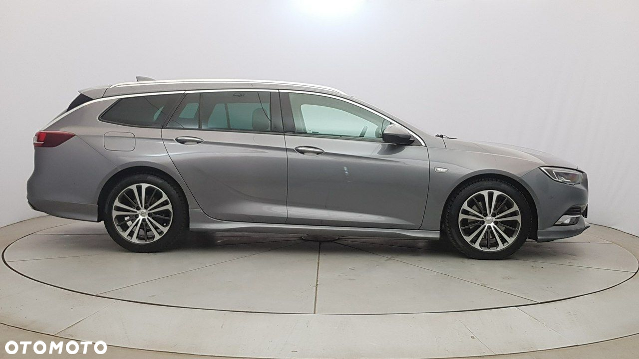 Opel Insignia - 8