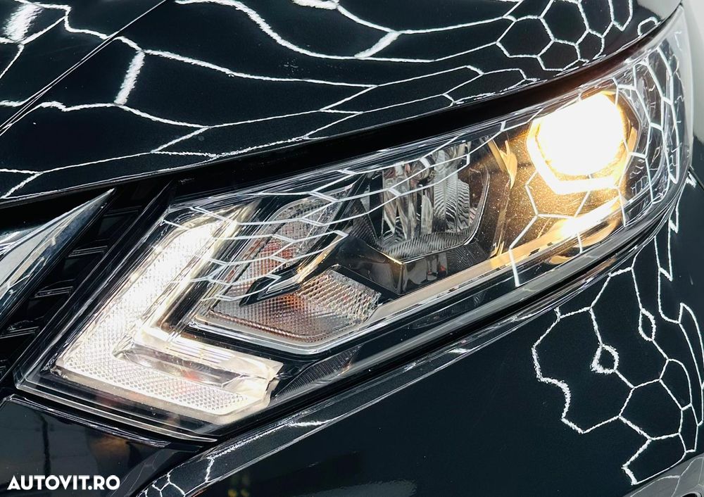 Nissan Qashqai 1.6 DCI Xtronic N-Connecta - 10