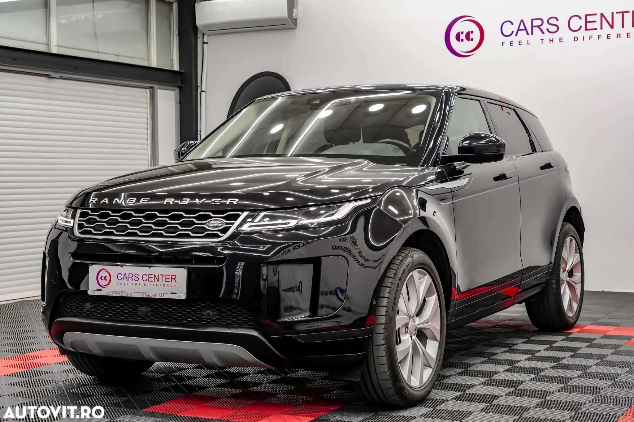 Land Rover Range Rover Evoque 2.0 D150 SE - 1