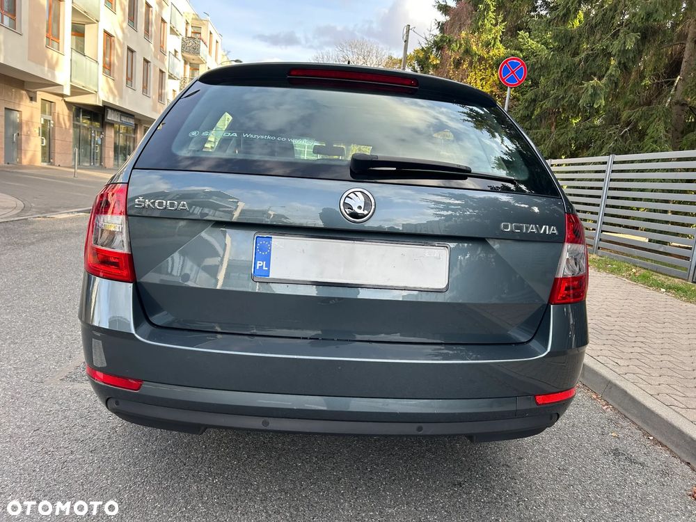 Skoda Octavia 2.0 TDI Ambition DSG - 28