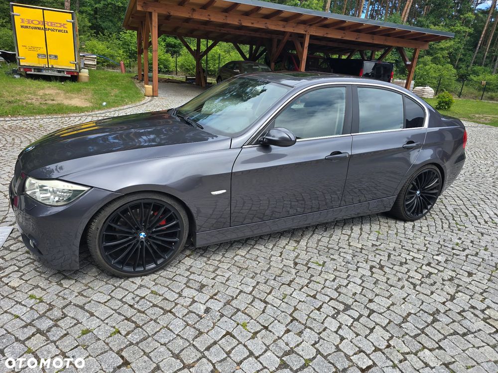 BMW Seria 3 325i - 3