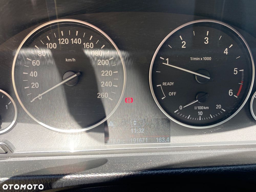 BMW Seria 3 318d DPF - 26