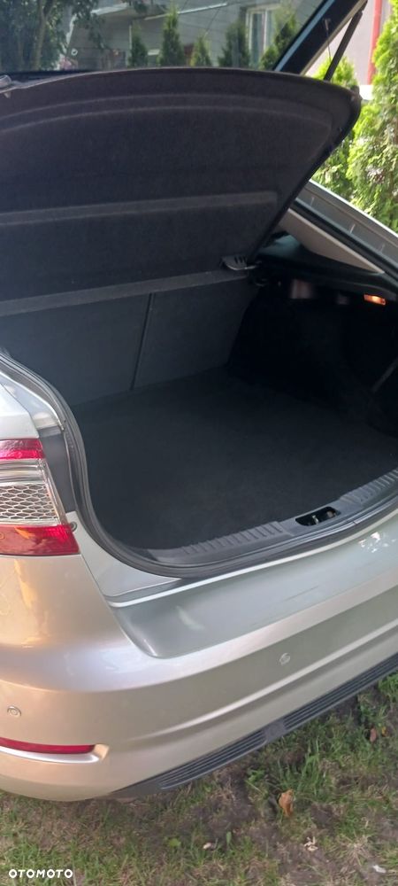 Ford Mondeo 1.6 TDCi Ambiente - 15