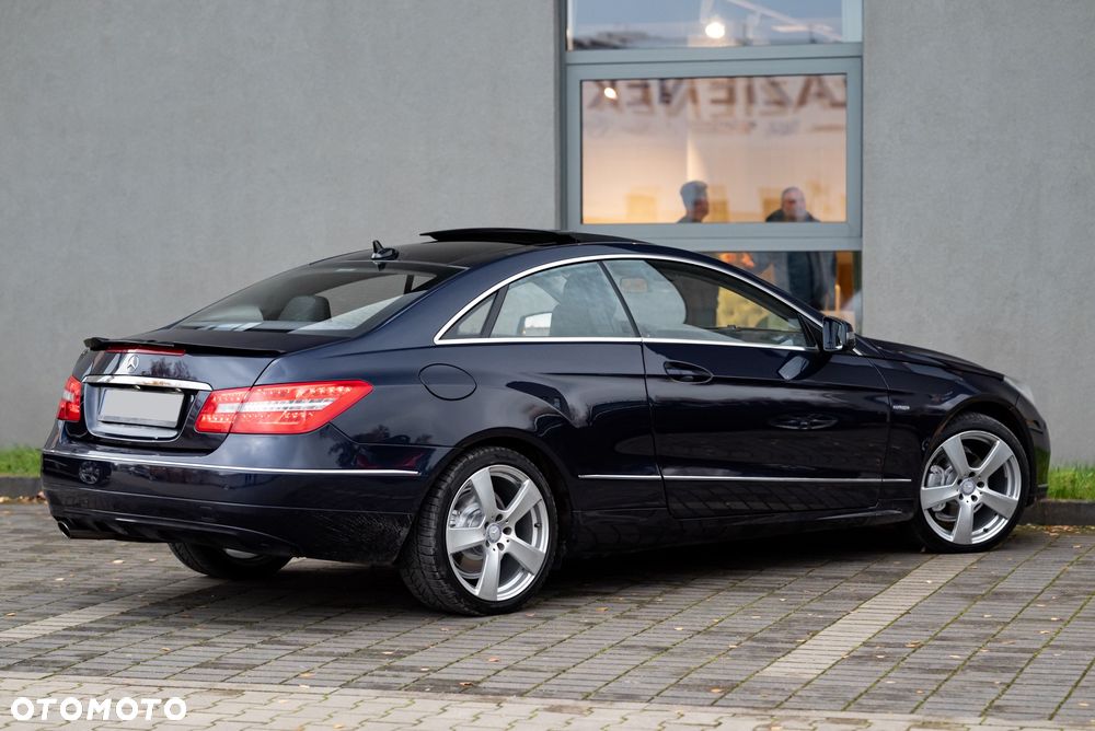 Mercedes-Benz Klasa E - 11