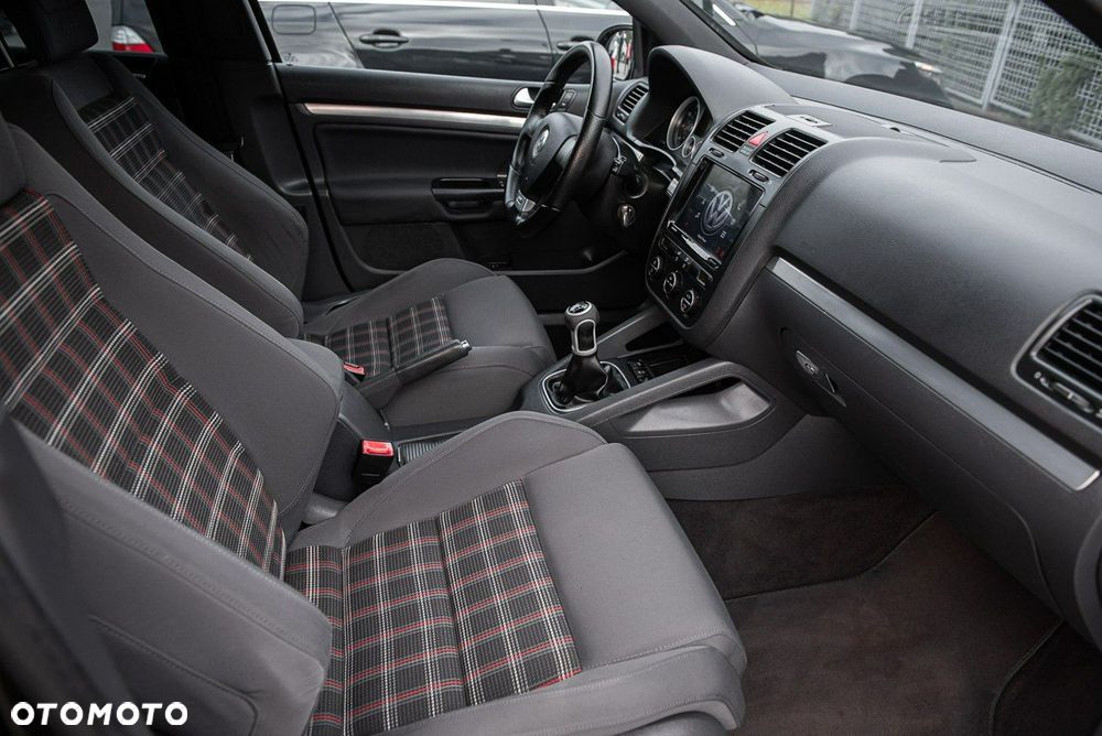 Volkswagen Golf 2.0 GTI - 10