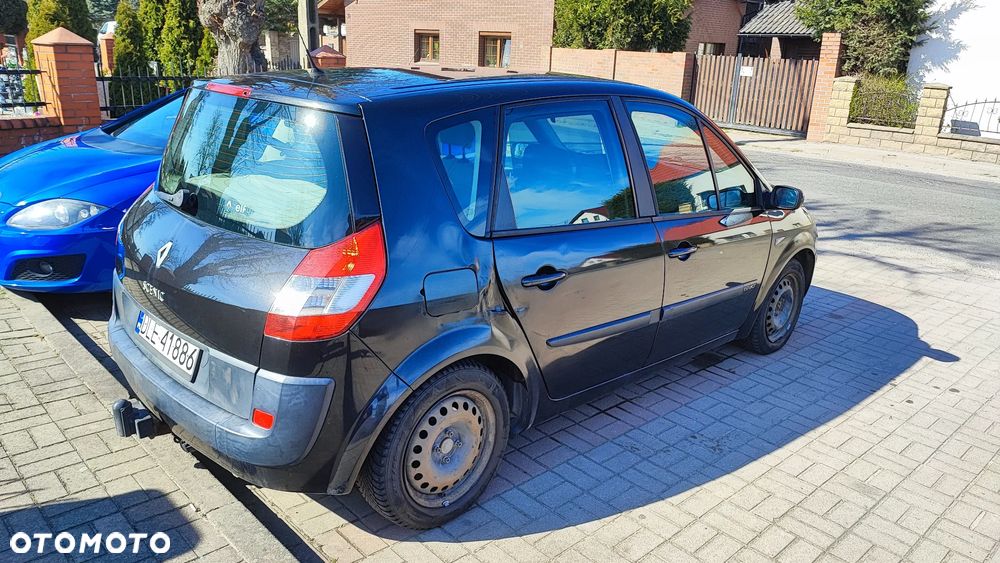 Renault Scenic 1.9 dCi Confort Authentique - 8