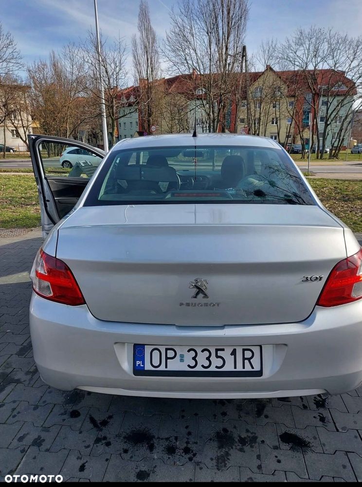 Peugeot 301 - 4