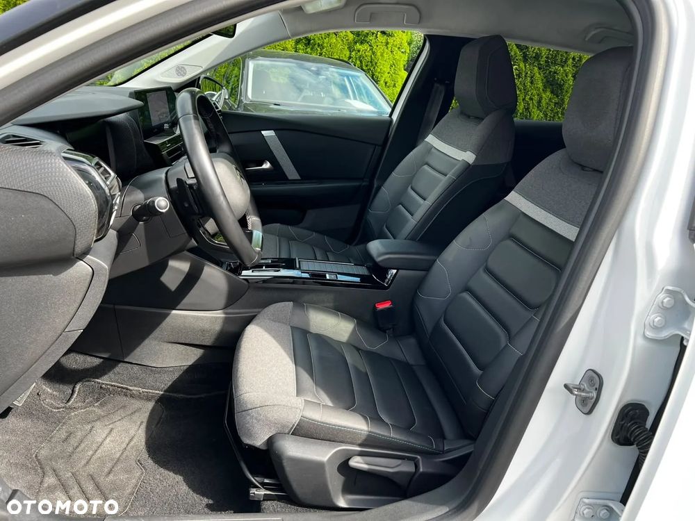Citroën C4 BlueHDi 130 Stop&Start EAT8 SHINE - 10