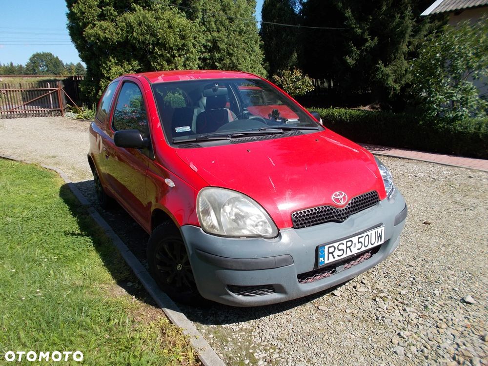 Toyota Yaris 1.0 Base - 12