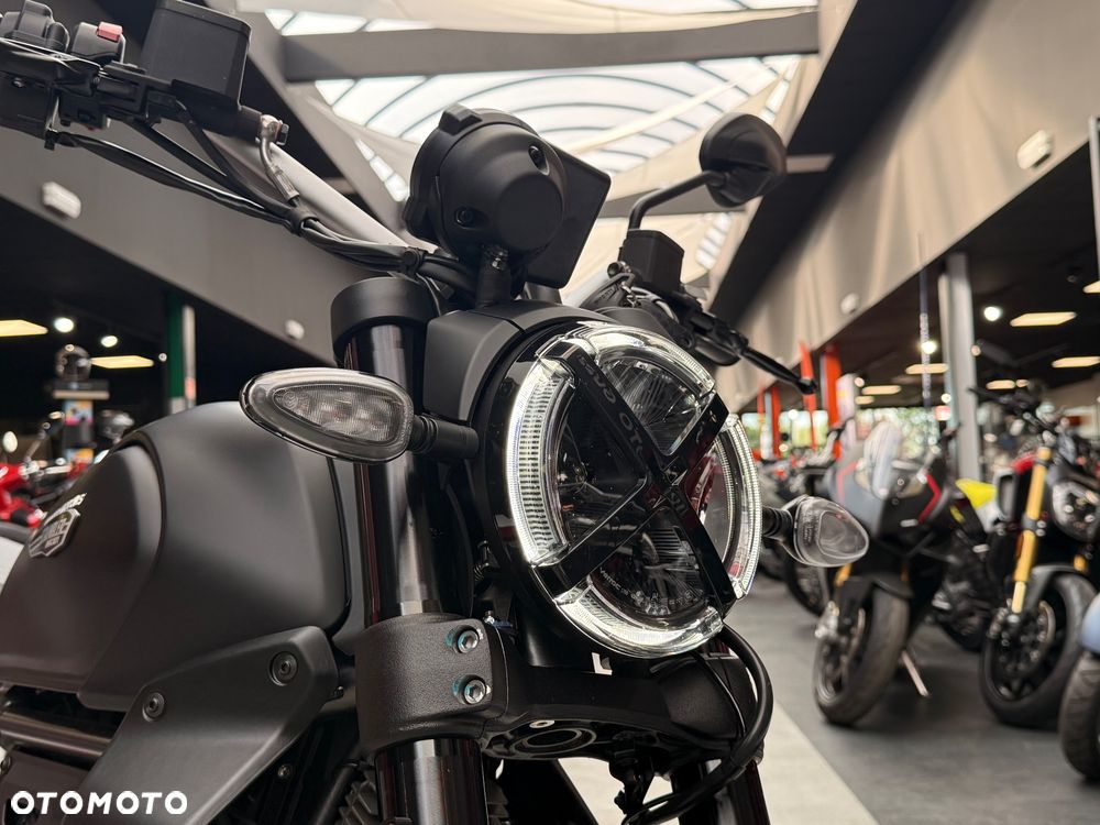 Ducati Scrambler - 11