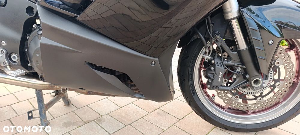 Kawasaki GTR - 25