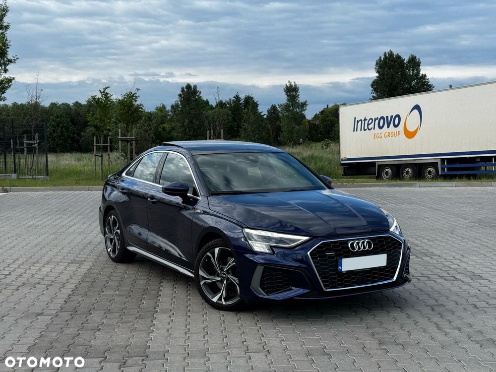 Audi A3 Limousine 40 TFSI quattro S tronic S line - 2