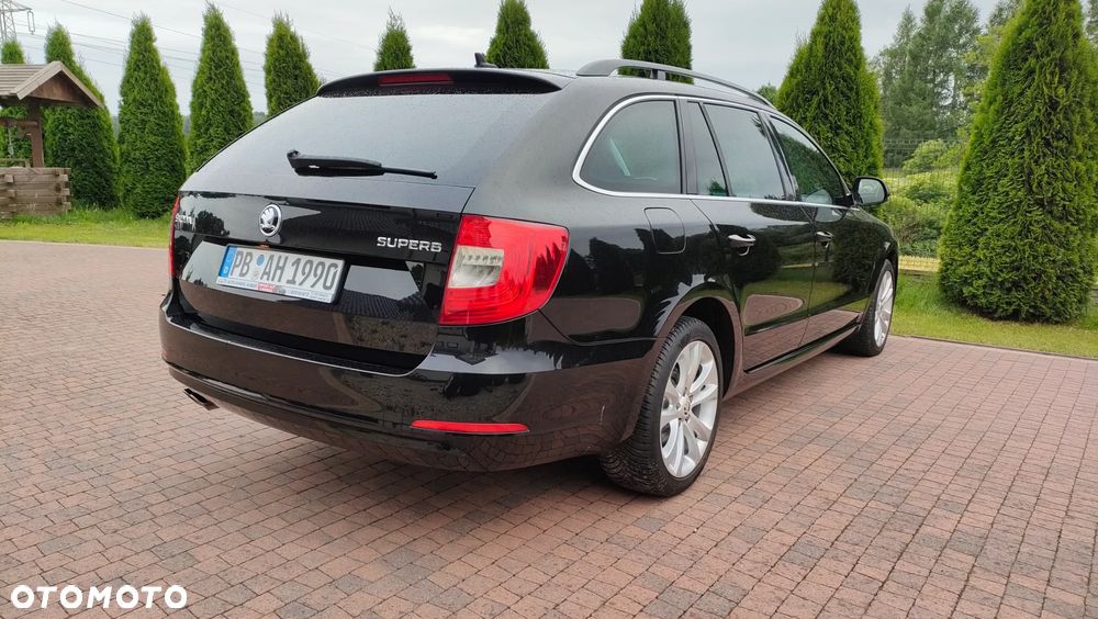 Skoda Superb 2.0 TDI DSG Exclusive - 7