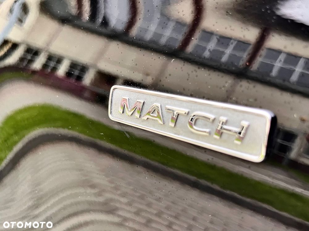Volkswagen Golf 2.0 TDI DPF MATCH - 17
