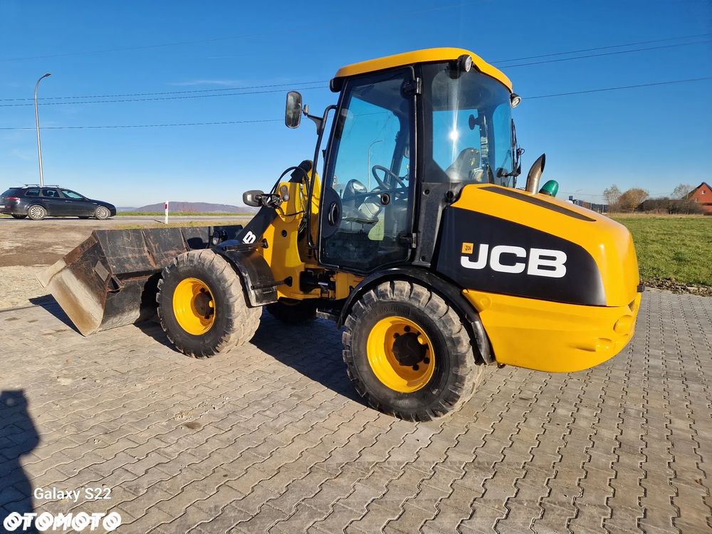 JCB 406 - 1