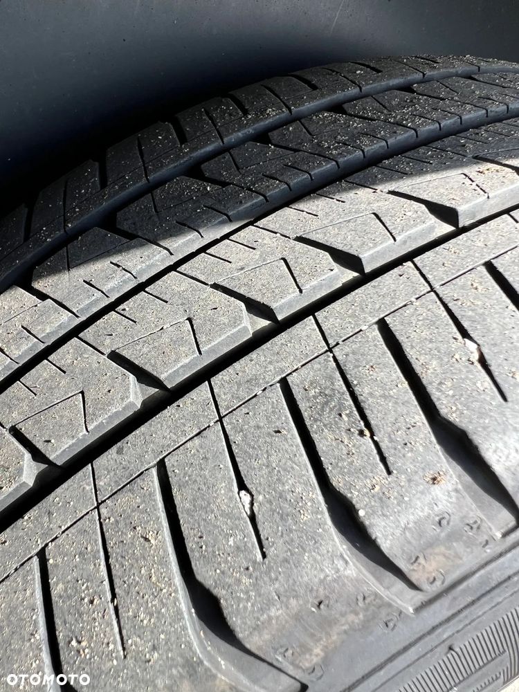 Volkswagen Caravelle L2 - 32