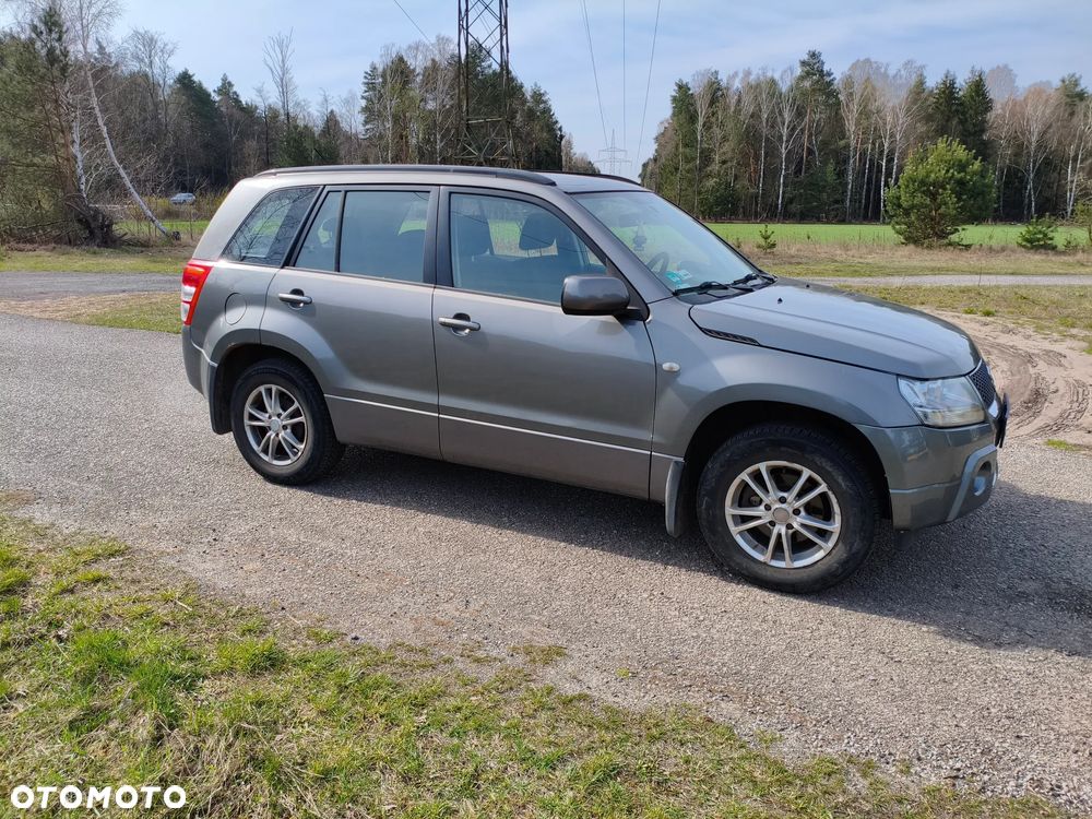 Suzuki Grand Vitara - 2