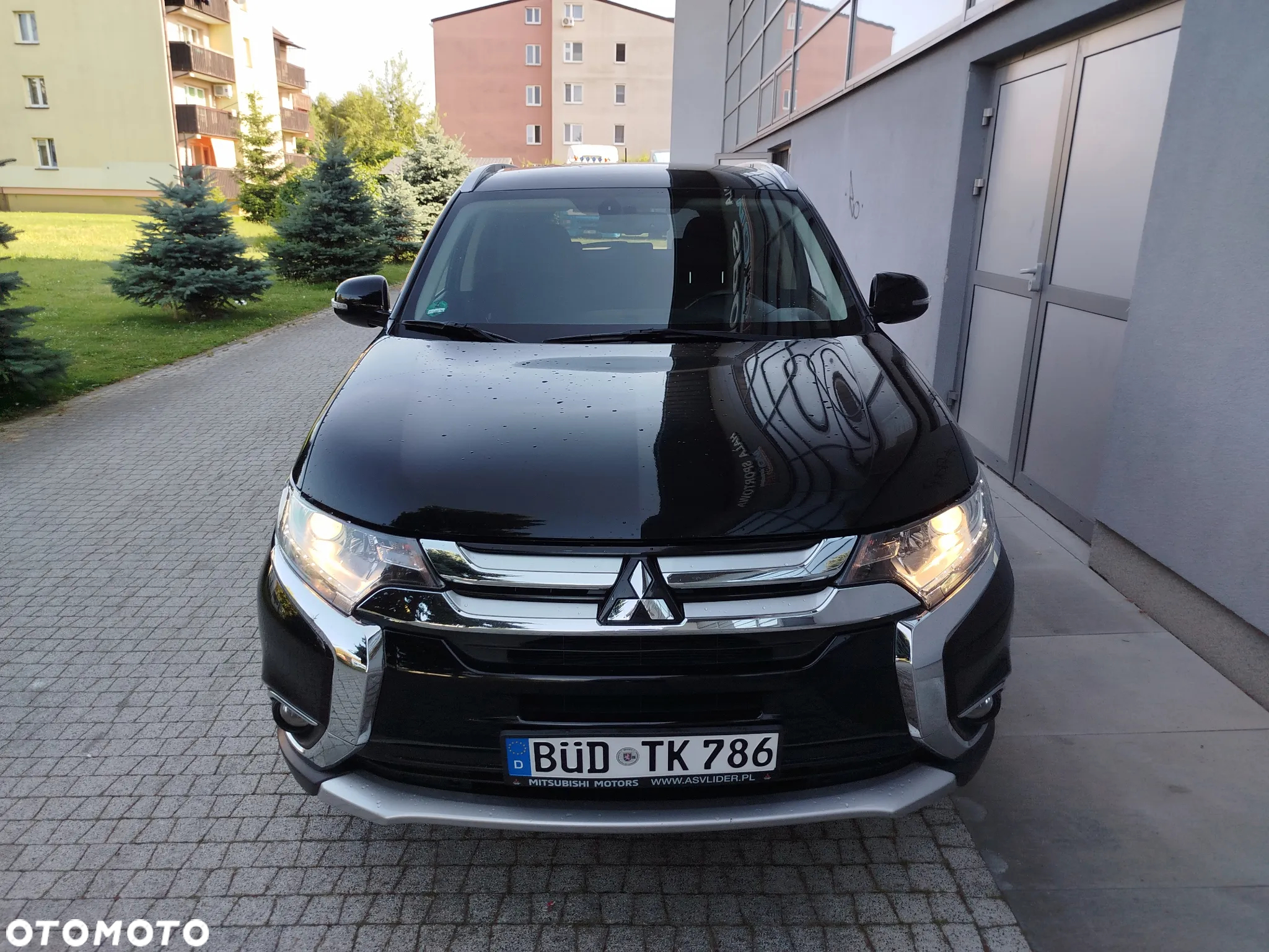 Mitsubishi Outlander 2.2 DI-D 4WD Automatik Diamant Edition - 5