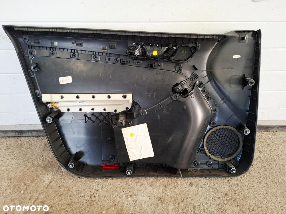 Boczek Tapicerka Drzwi Prawy Przód Lewy/Prawy Tył VW Jetta 2015r 5C - 30