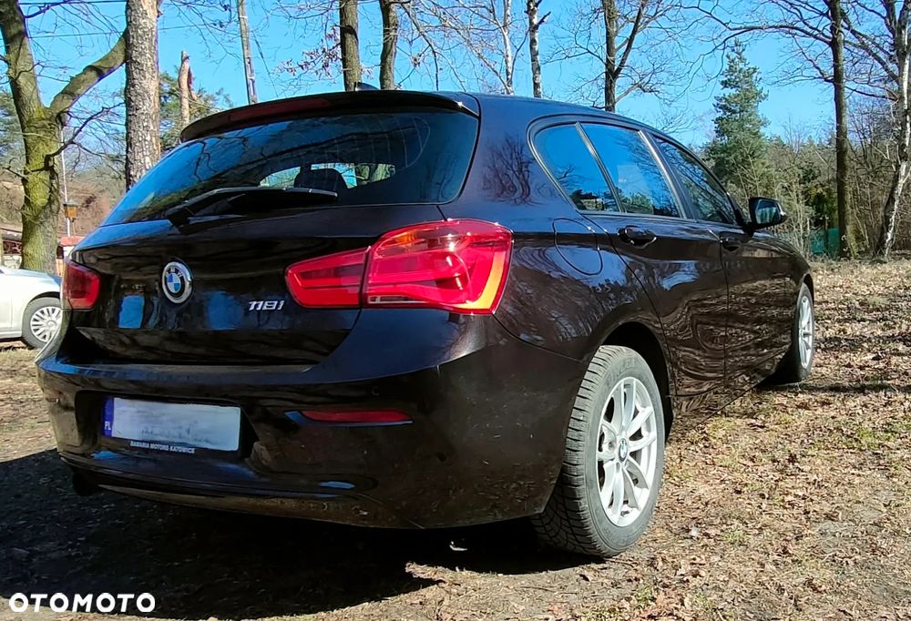 BMW Seria 1 118i Sport Line Shadow - 3