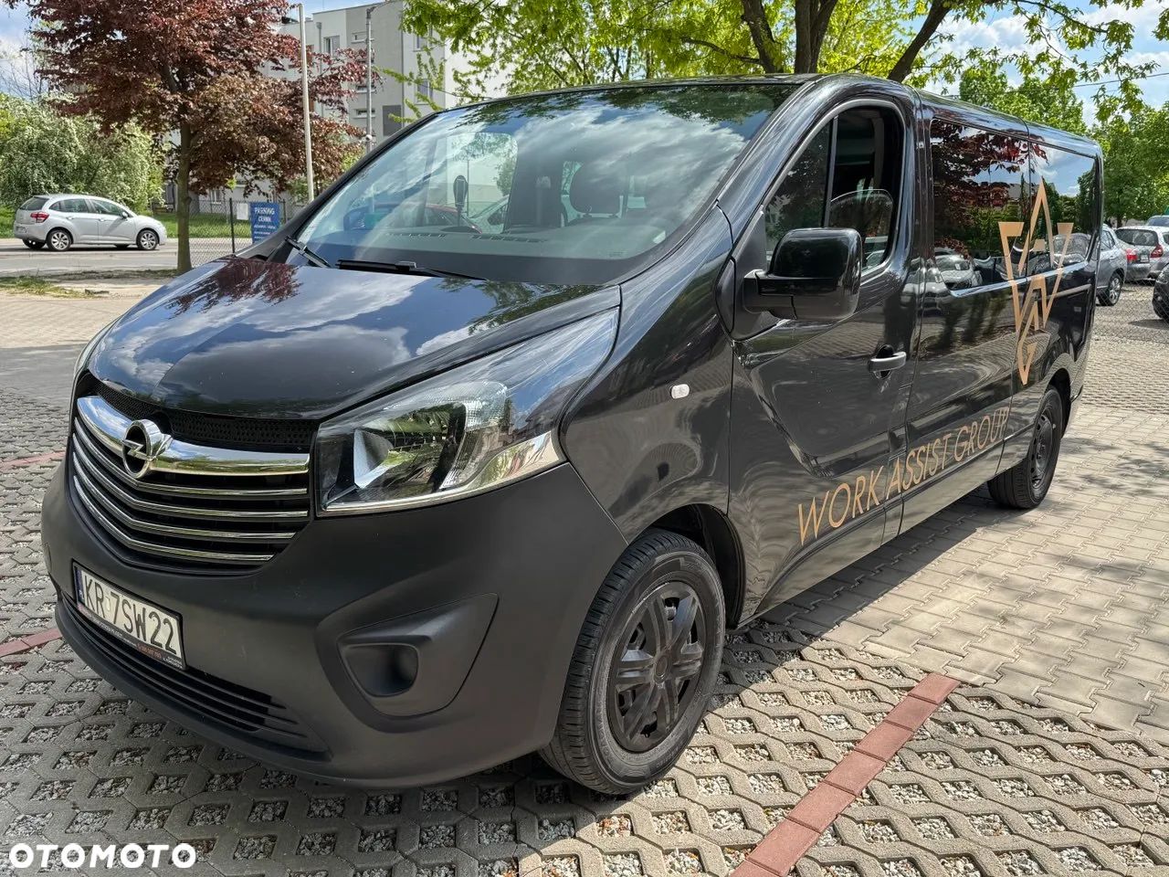 Opel Vivaro - 1