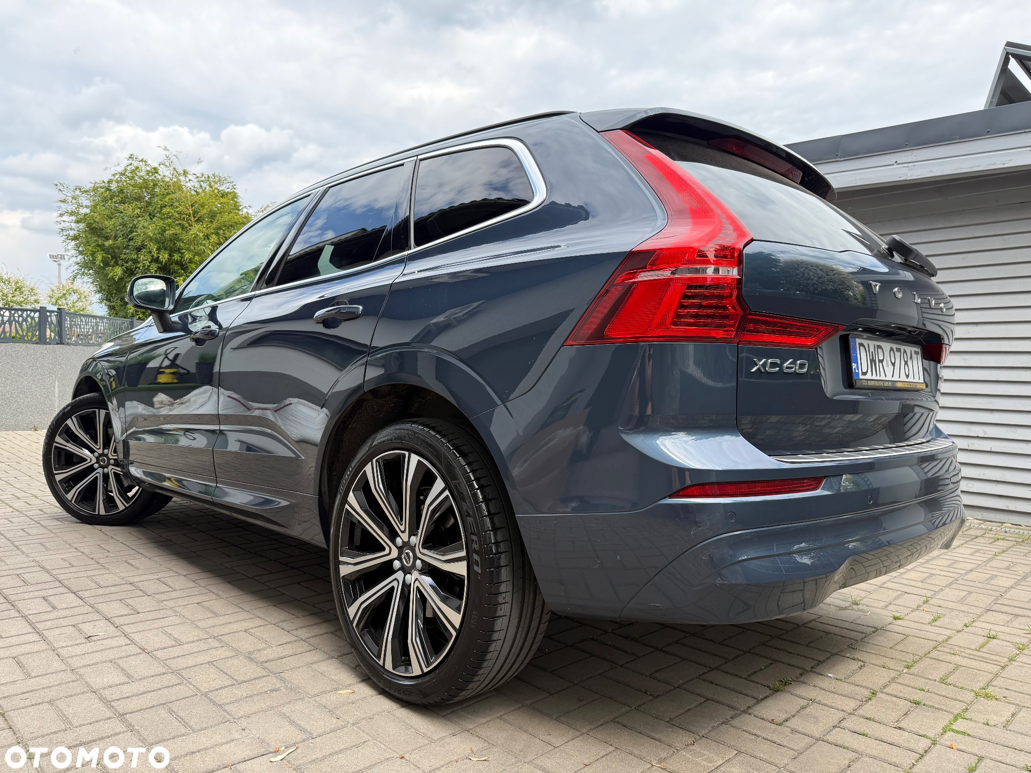 Volvo XC 60 B4 D Geartronic Momentum Pro - 3