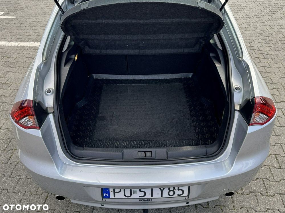 Renault Laguna dCi 110 FAP Limited - 21