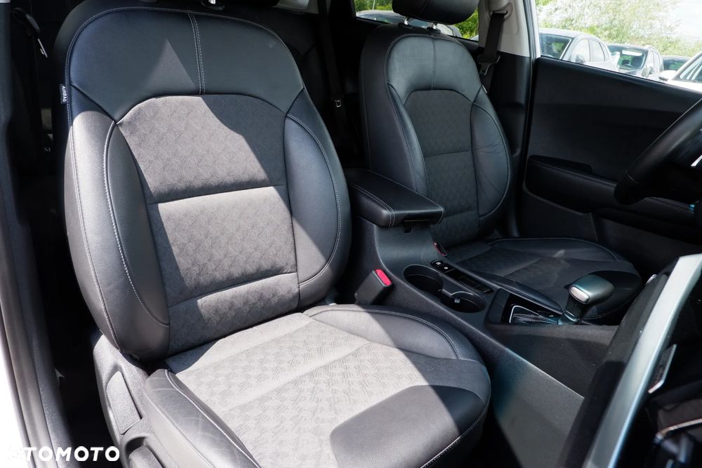 Kia Niro 1.6 GDI Hybrid L Business Line - 10