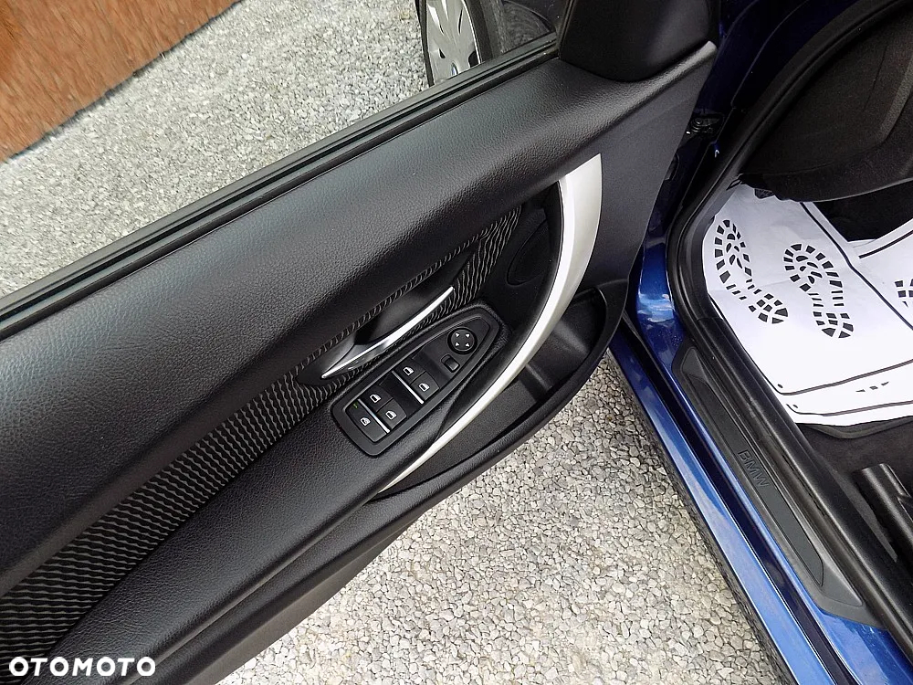 BMW Seria 3 316d Touring - 9