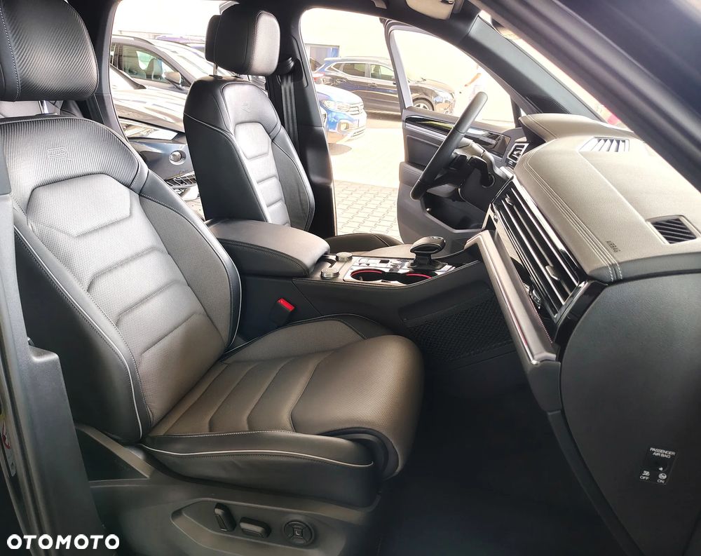 Volkswagen Touareg 3.0 V6 TDI 4Motion R-Line - 32
