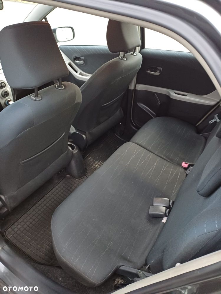 Toyota Yaris 1.4 D-4D Luna - 6