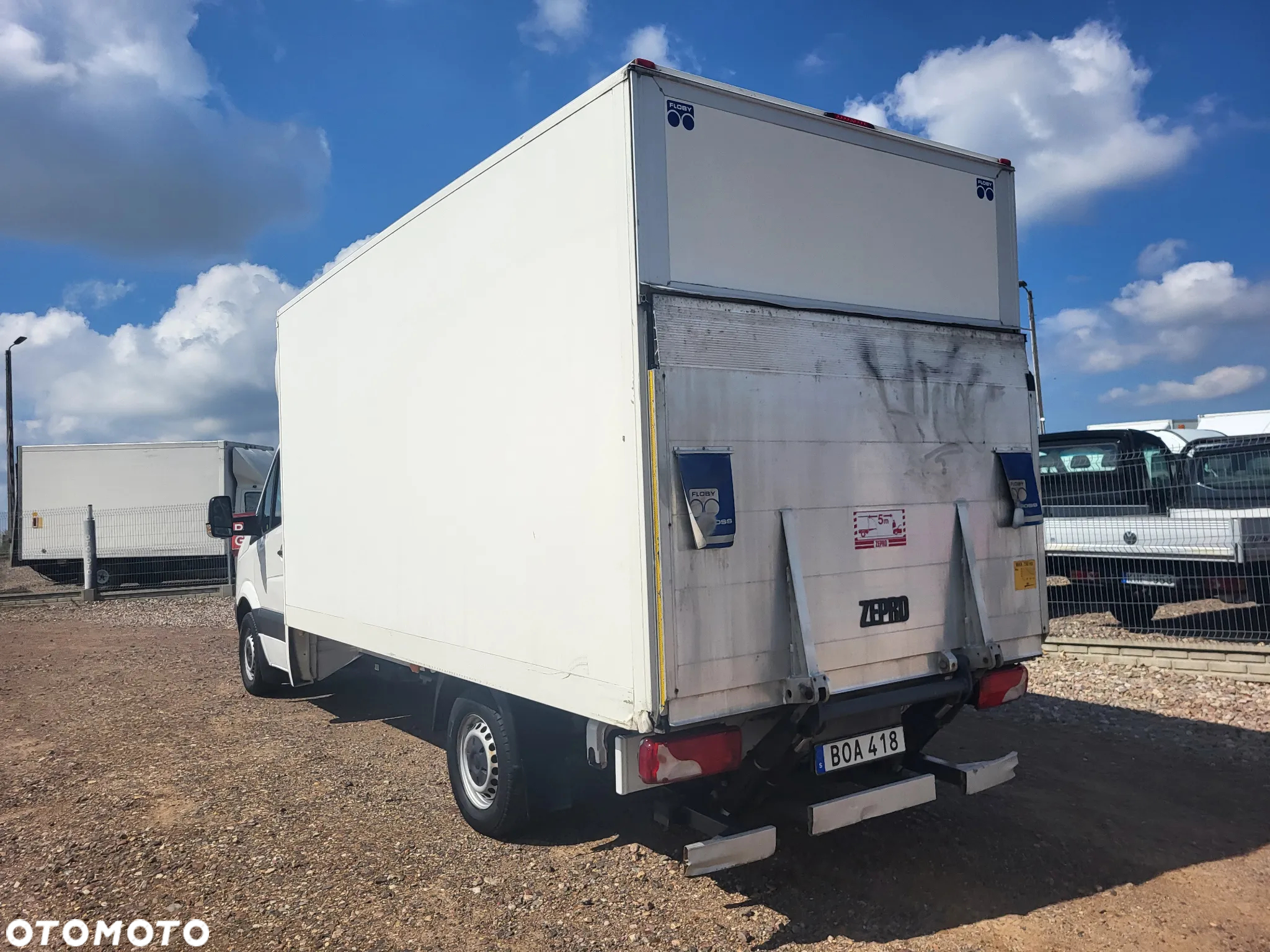 Volkswagen Crafter - 11
