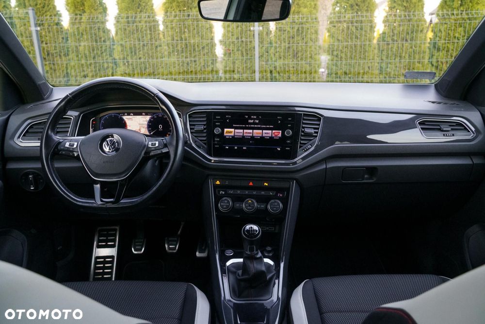 Volkswagen T-Roc - 10