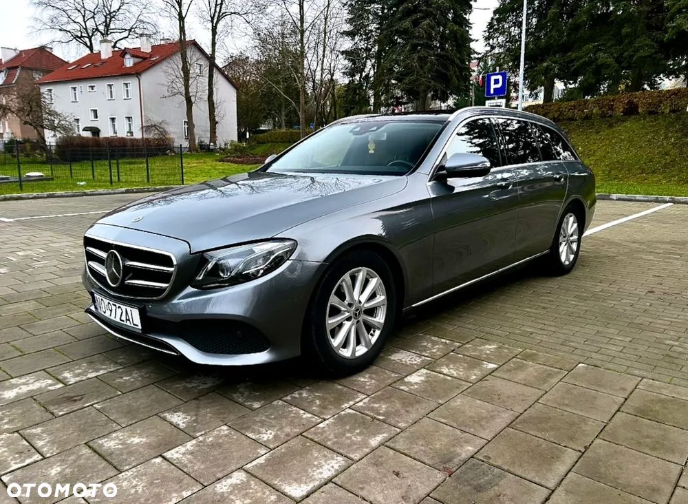 Mercedes-Benz Klasa E 300 d T 9G-TRONIC Avantgarde - 12