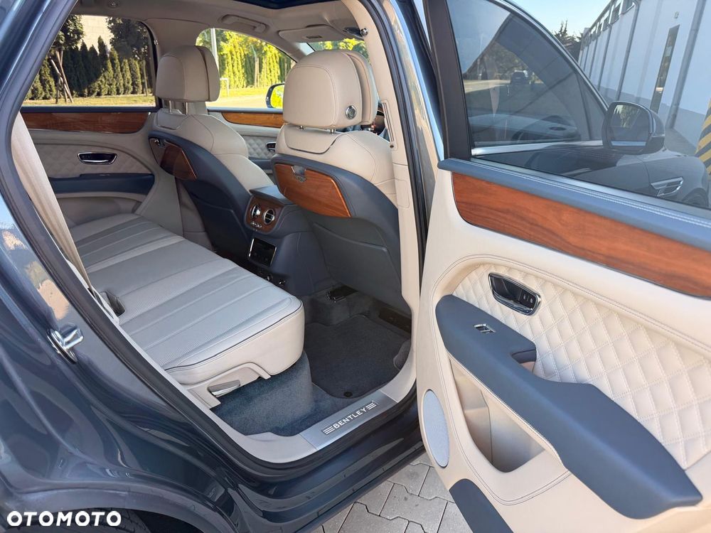 Bentley Bentayga - 19
